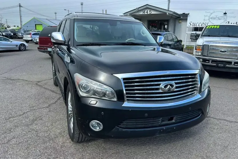 2014 Infiniti QX80 photo 1
