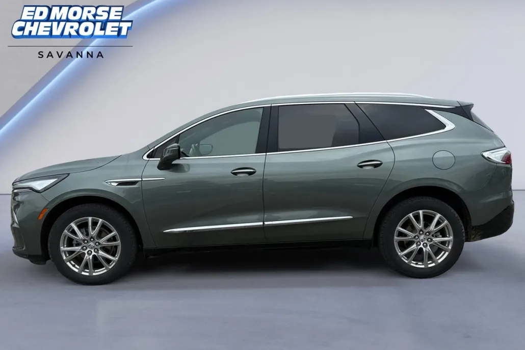 2023 Buick Enclave Essence photo 1