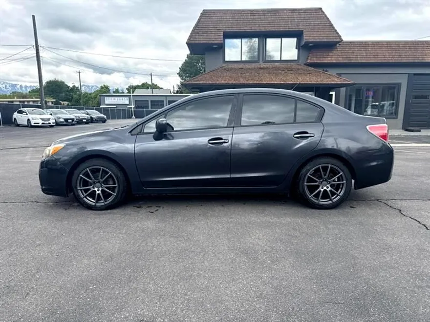 2014 Subaru Impreza 2.0i Premium photo 2