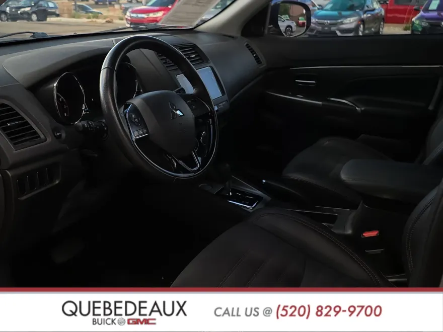 2018 Mitsubishi Outlander Sport SE photo 1