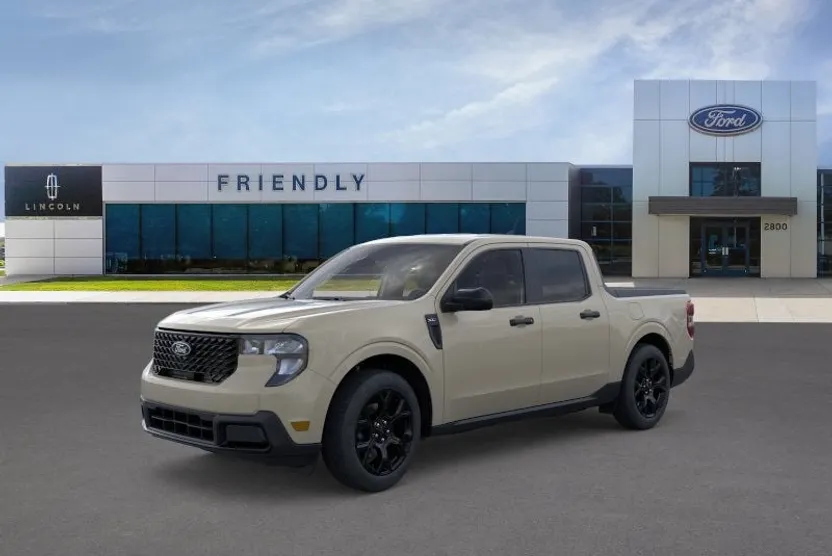 2025 Ford Maverick XLT photo 1