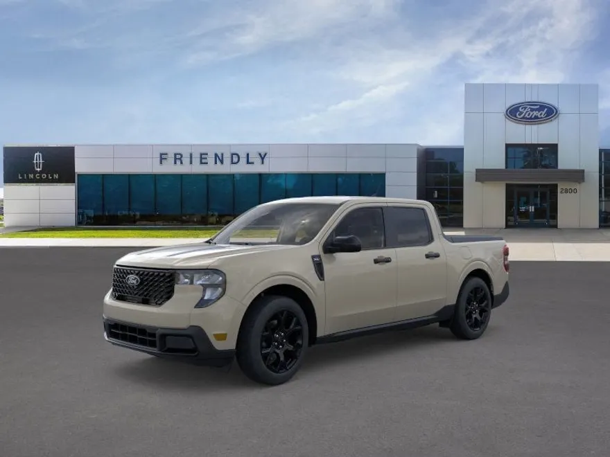 2025 Ford Maverick XLT photo 1
