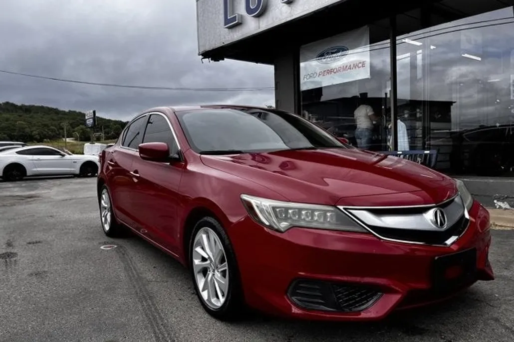 2017 Acura ILX Base photo 1