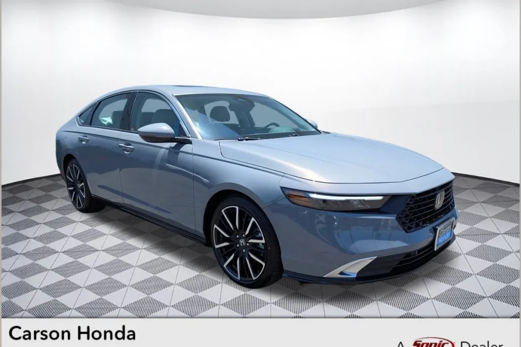 2025 Honda Accord Hybrid Touring photo 1