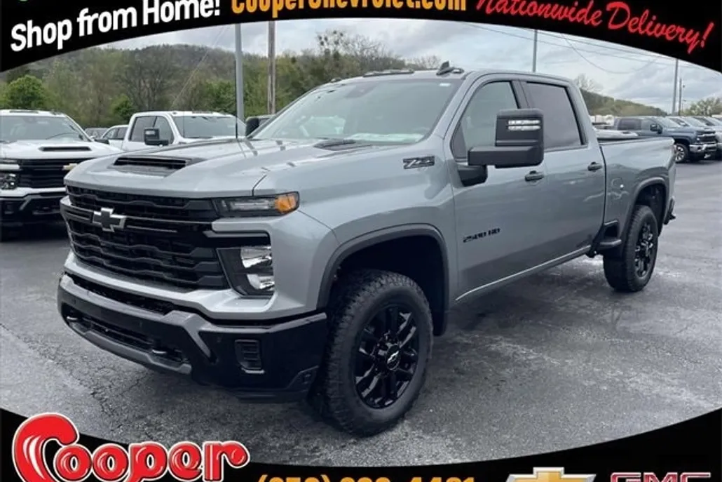 2025 Chevrolet Silverado 2500HD Custom photo 1