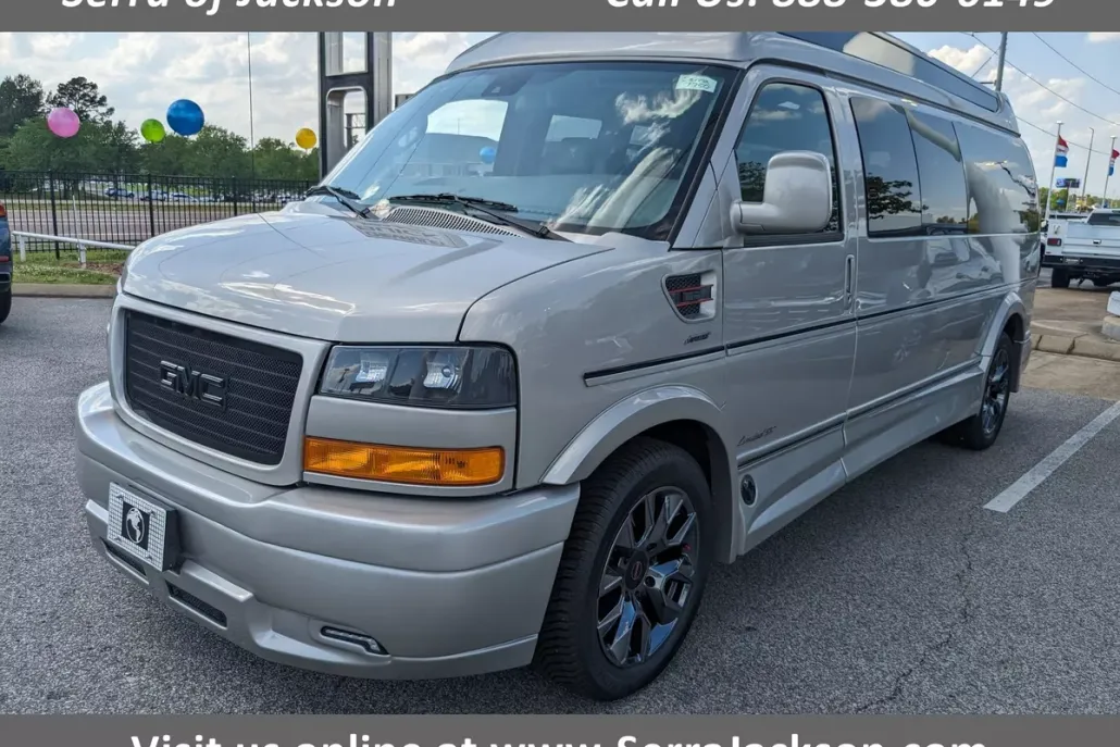 2025 Gmc Savana 2500 photo 1