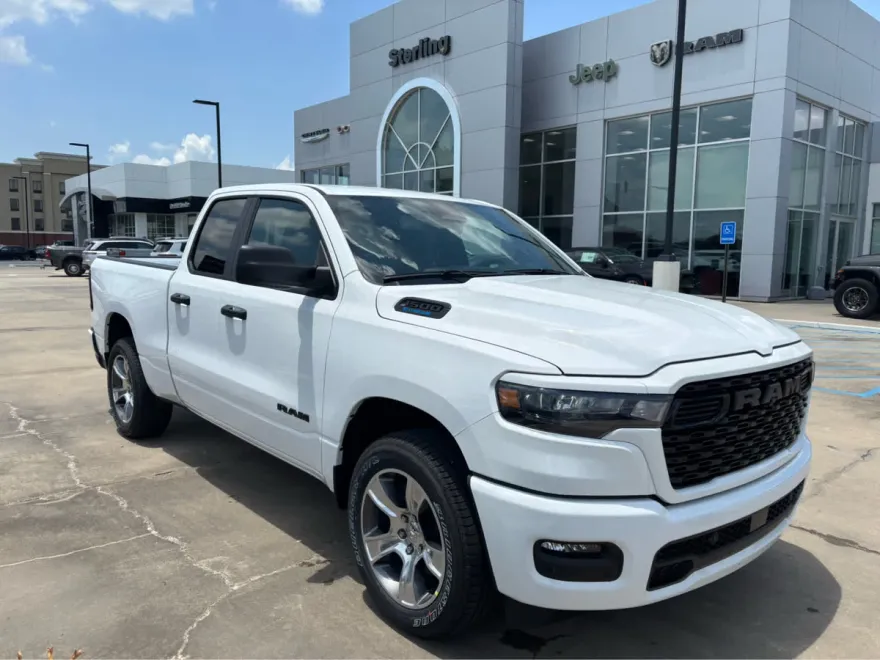 2025 Ram 1500 Tradesman photo 1