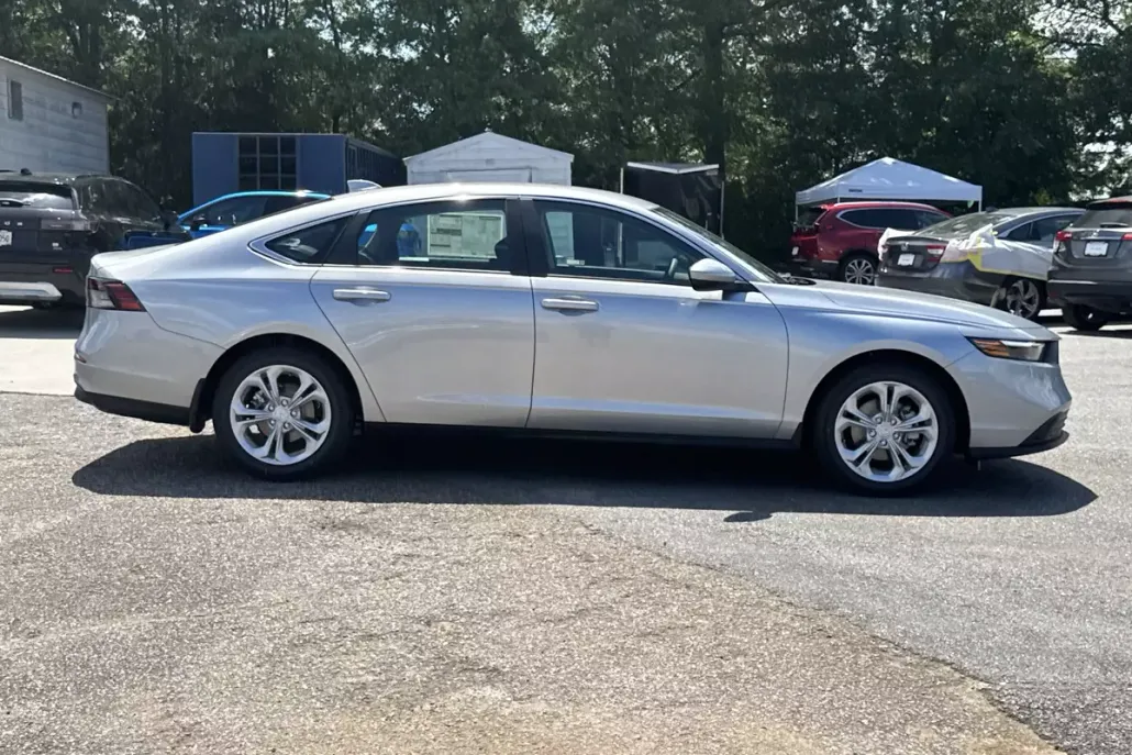 2025 Honda Accord LX photo 1
