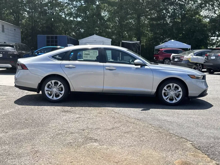 2025 Honda Accord LX photo 1