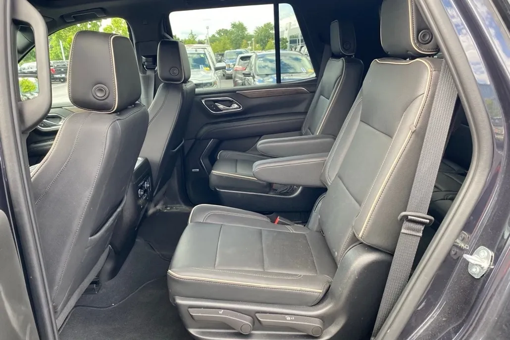 2023 Chevrolet Tahoe Premier photo 1