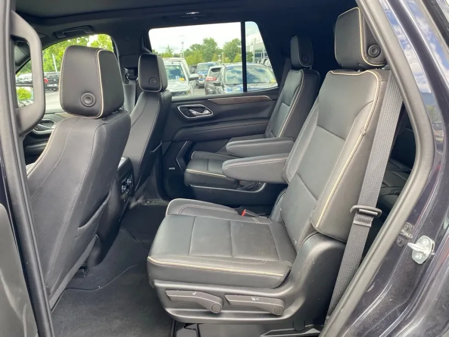 2023 Chevrolet Tahoe Premier photo 1