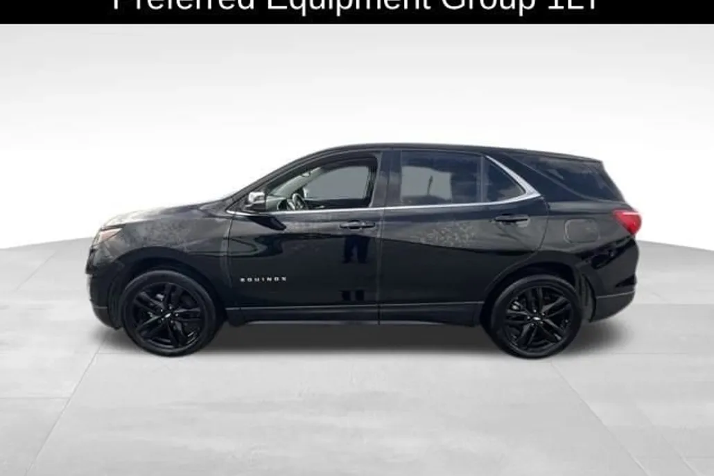 2020 Chevrolet Equinox LT photo 1