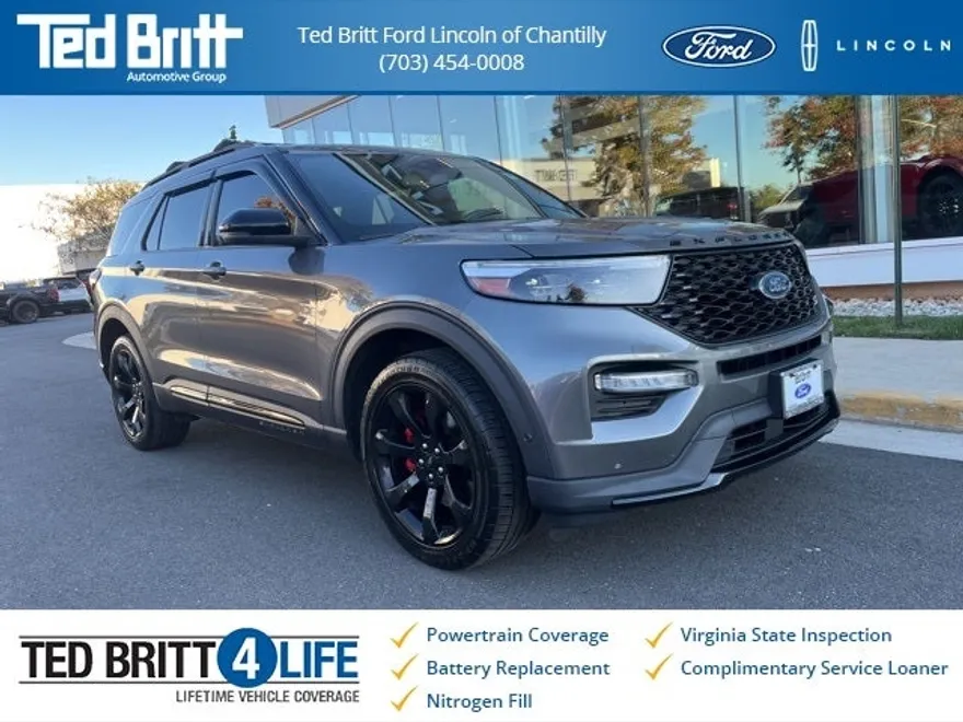 2021 Ford Explorer ST photo 1