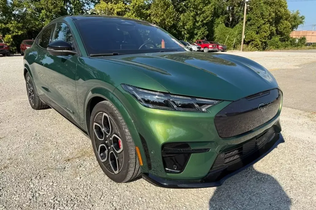 2024 Ford Mustang Mach-E GT photo 1