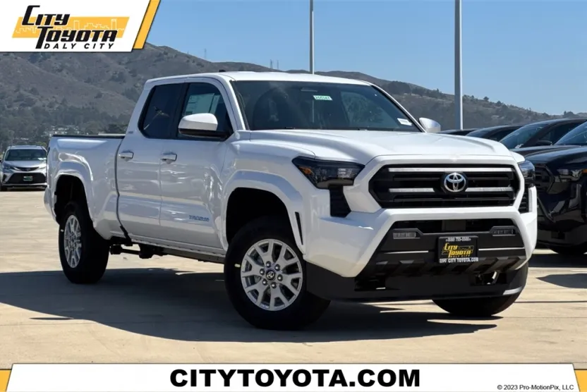 2025 Toyota Tacoma SR5 Double Cab photo 1