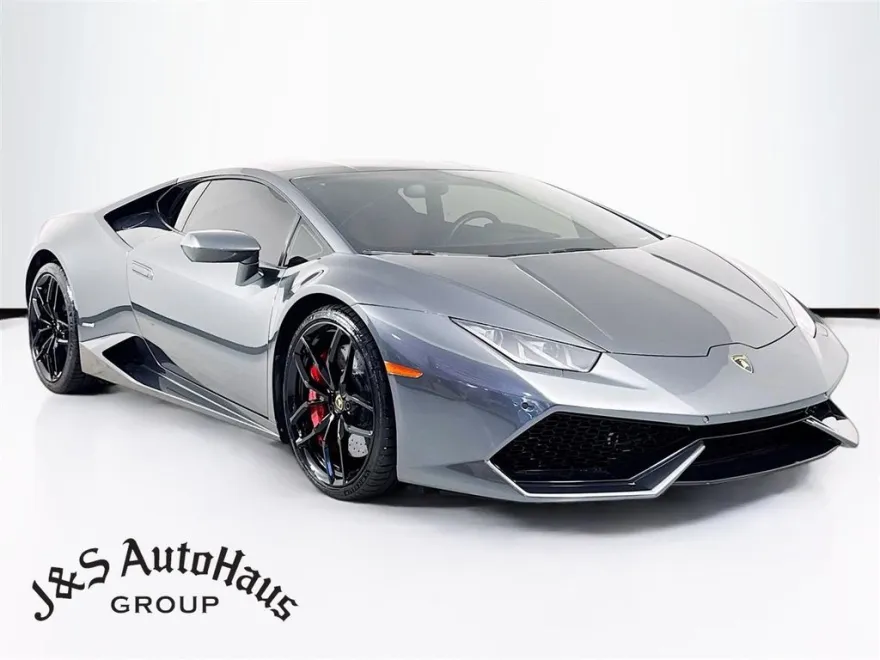 2015 Lamborghini Huracan Coupe photo 1
