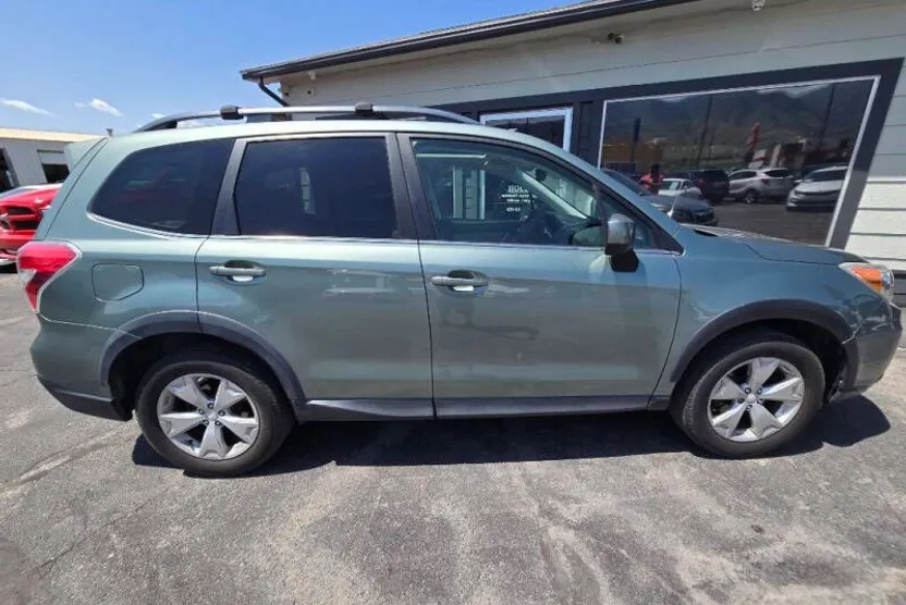 2016 Subaru Forester 2.5i Limited photo 1