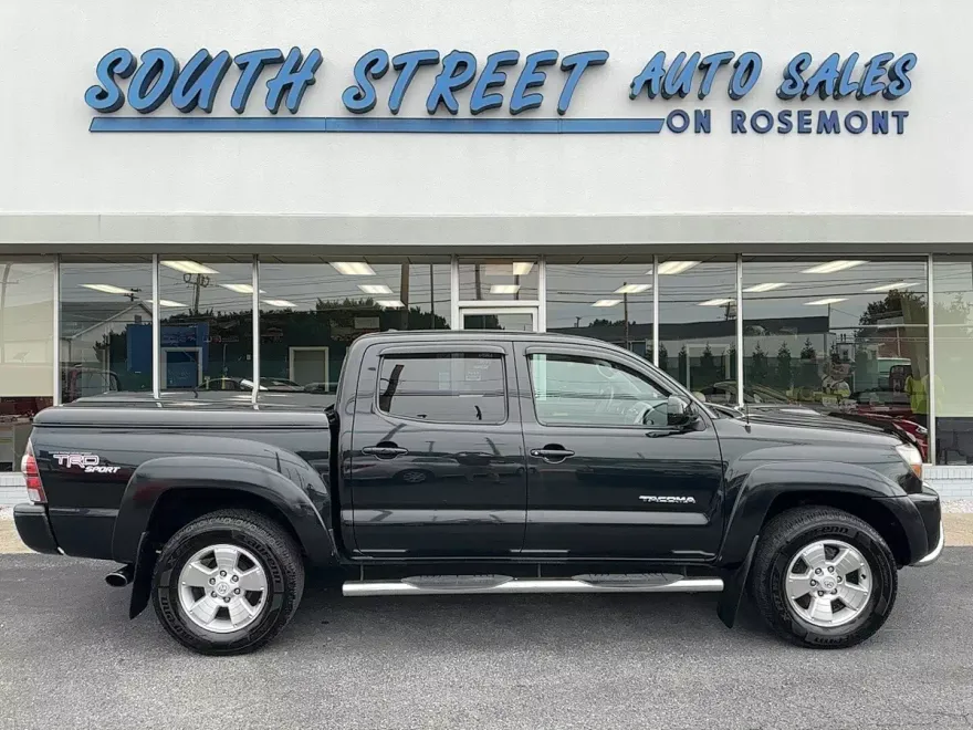 2009 Toyota Tacoma Base V6 photo 1