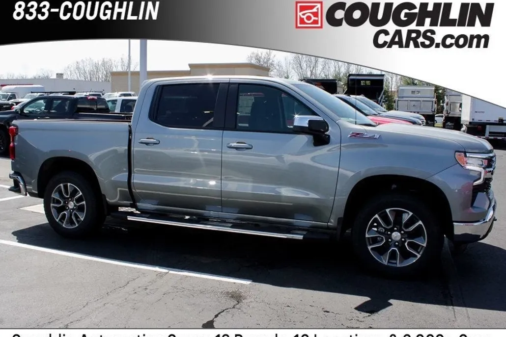 2025 Chevrolet Silverado 1500 LT photo 1