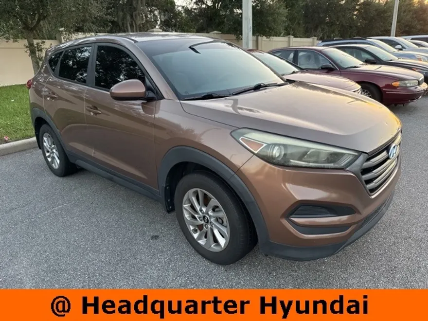 2016 Hyundai Tucson SE photo 1