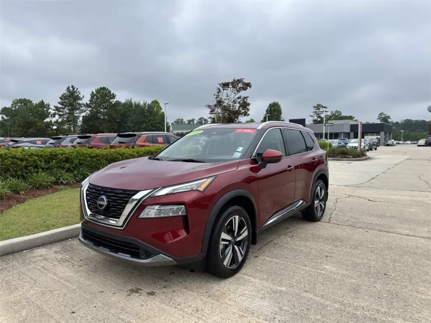 2023 Nissan Rogue SL photo 1