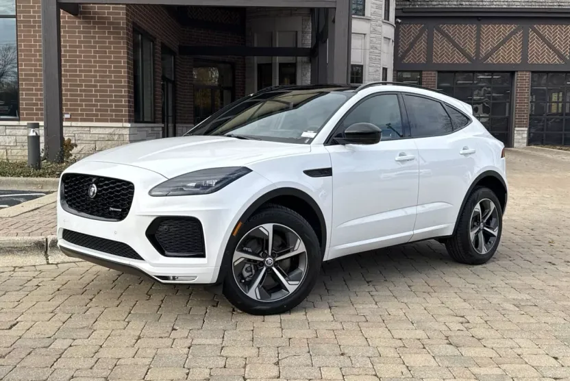 2024 Jaguar E-PACE R-Dynamic SE photo 1