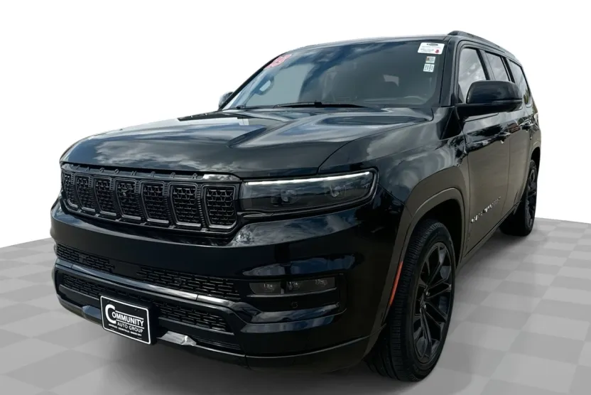 2023 Jeep Grand Wagoneer II photo 1