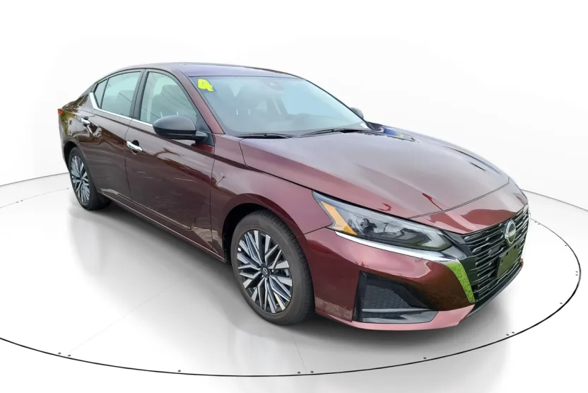 2024 Nissan Altima 2.5 SV photo 1