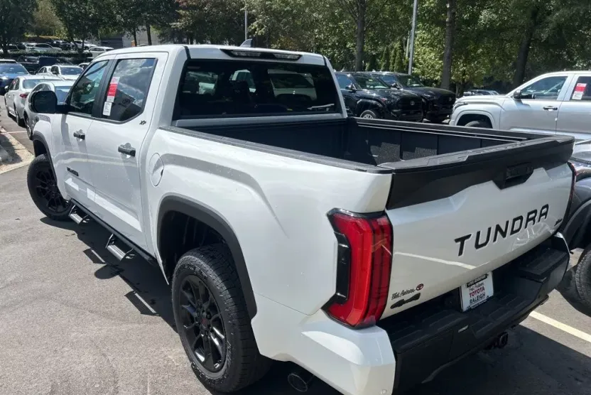 2026 Toyota Tundra SR5 CrewMax photo 1