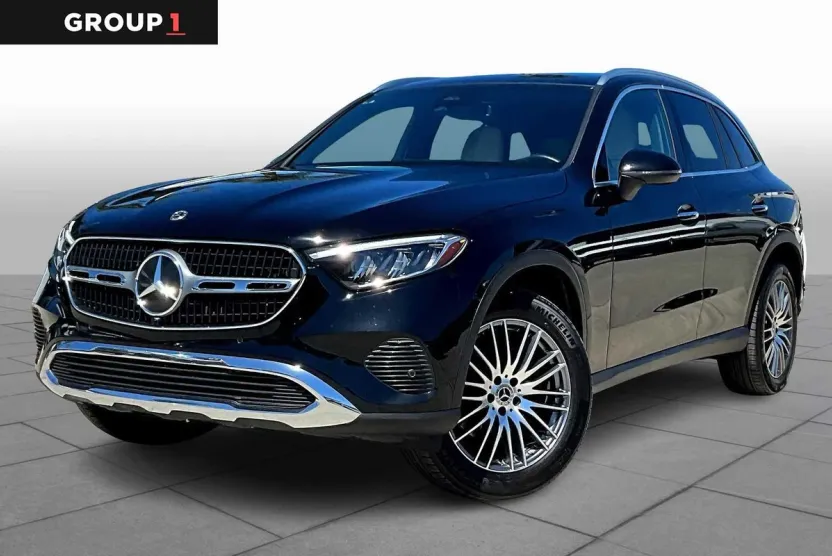 2024 Mercedes Benz GLC 300 4MATIC photo 1