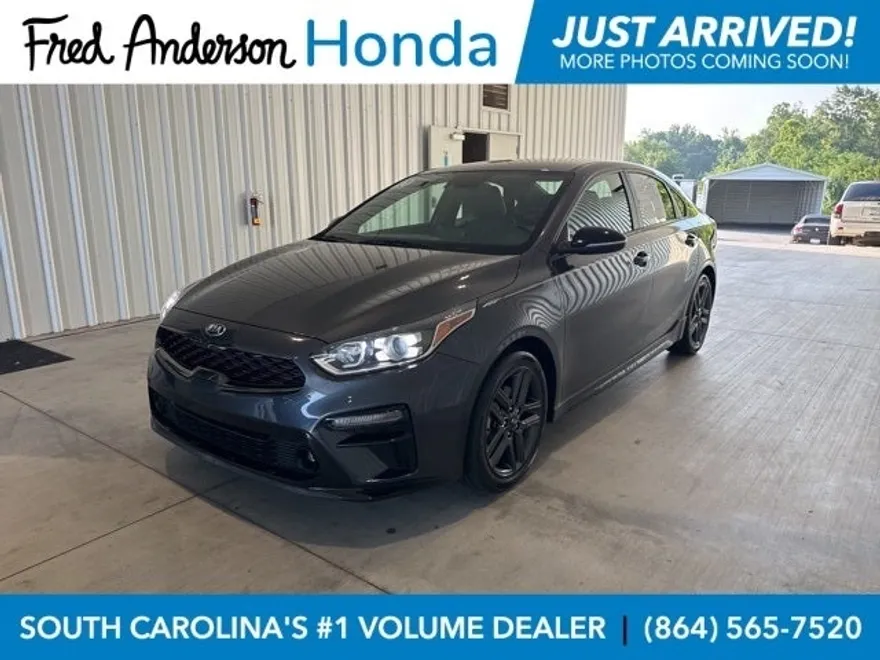 2020 Kia Forte GT-Line photo 1