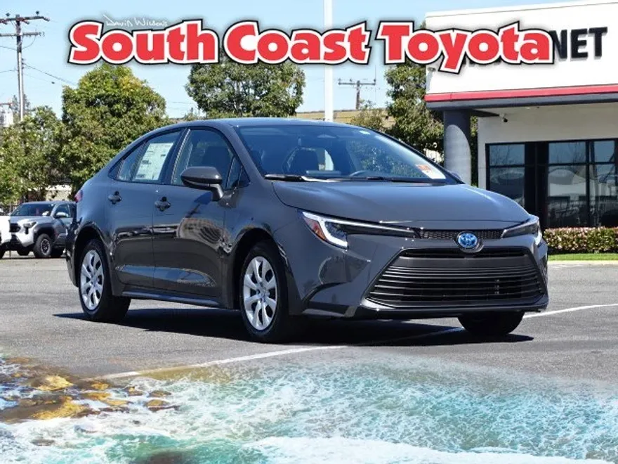 2025 Toyota Corolla Hybrid LE photo 1