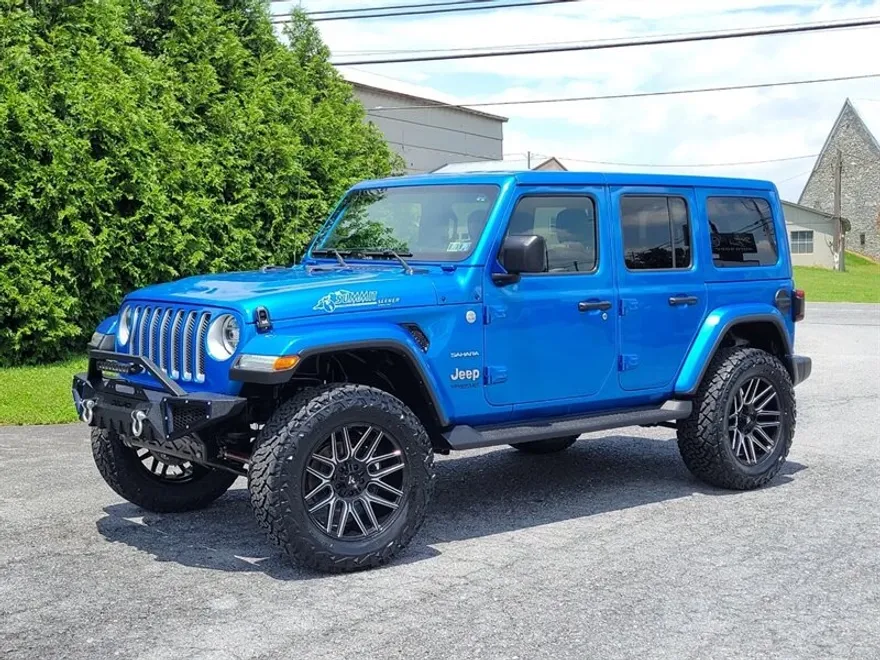 2022 Jeep Wrangler Unlimited Sahara photo 1