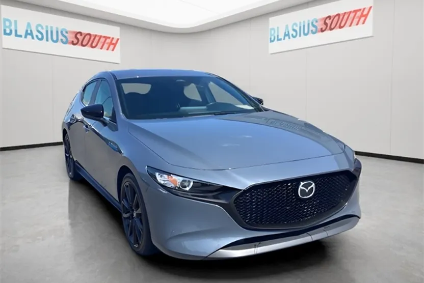 2024 Mazda Mazda3 2.5 s Carbon photo 1