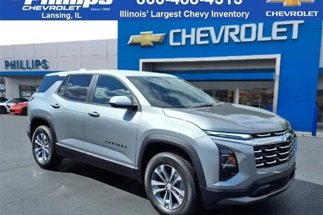 2026 Chevrolet Equinox LT photo 1