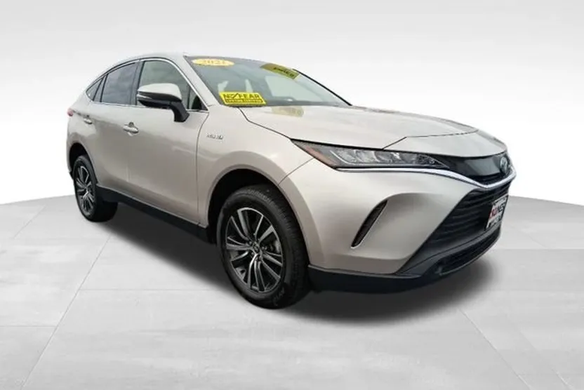 2021 Toyota Venza LE photo 1