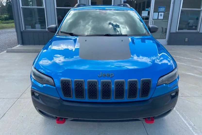 2019 Jeep Cherokee Trailhawk photo 1