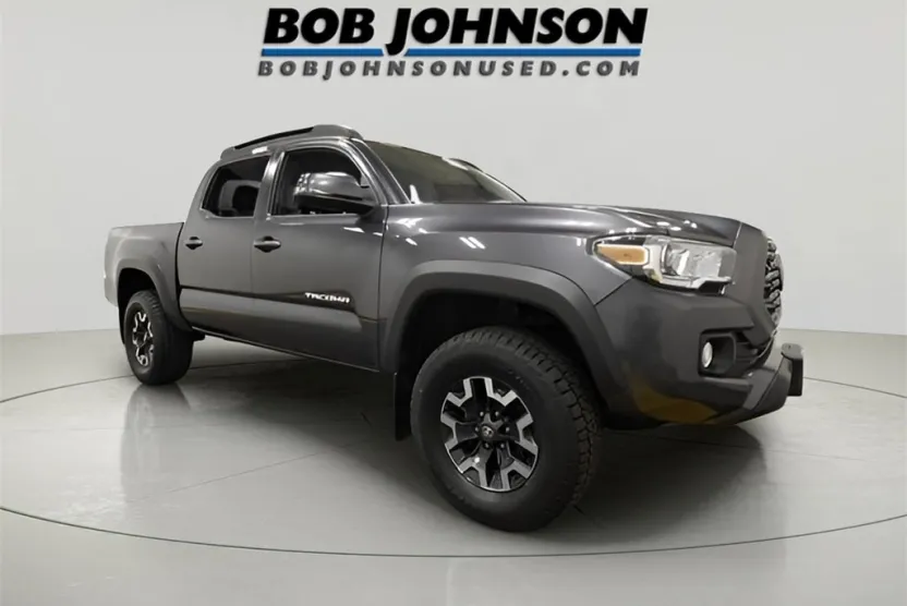 2022 Toyota Tacoma SR V6 photo 1