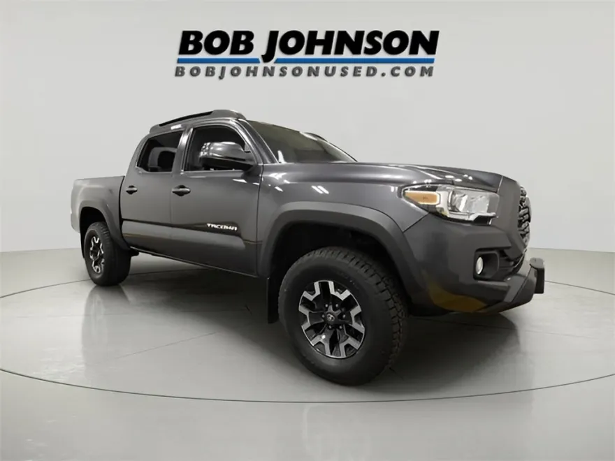 2022 Toyota Tacoma SR V6 photo 1