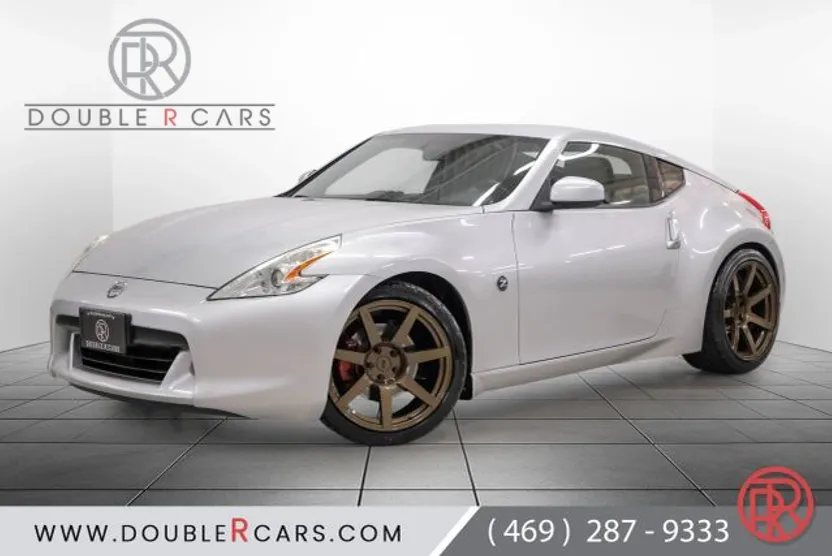 2010 Nissan 370Z photo 1