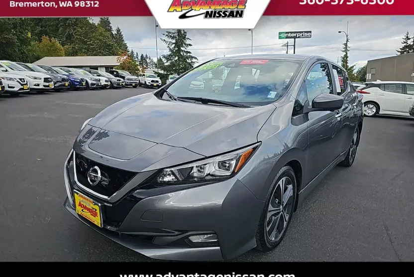 2020 Nissan Leaf SV photo 1