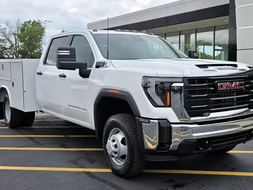 2025 Gmc Sierra 3500 HD Pro photo 1