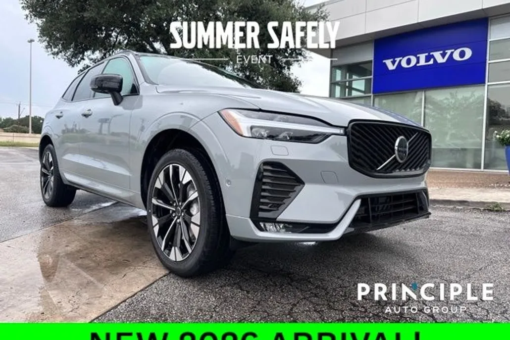 2026 Volvo XC60 B5 Plus photo 1
