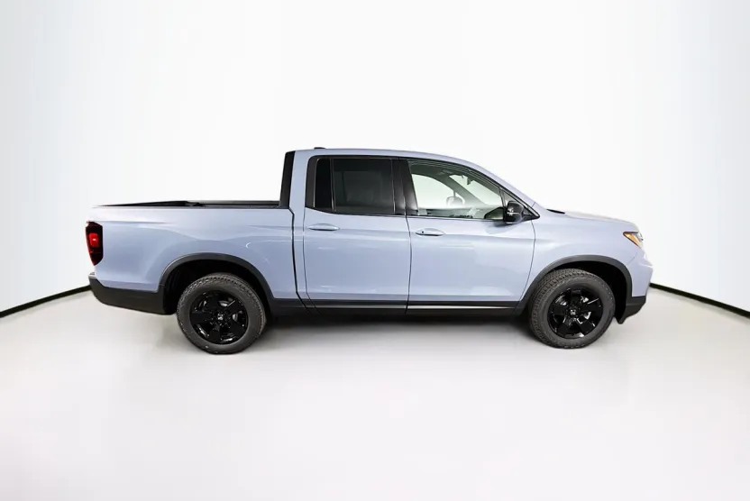 2026 Honda Ridgeline Black Edition photo 1