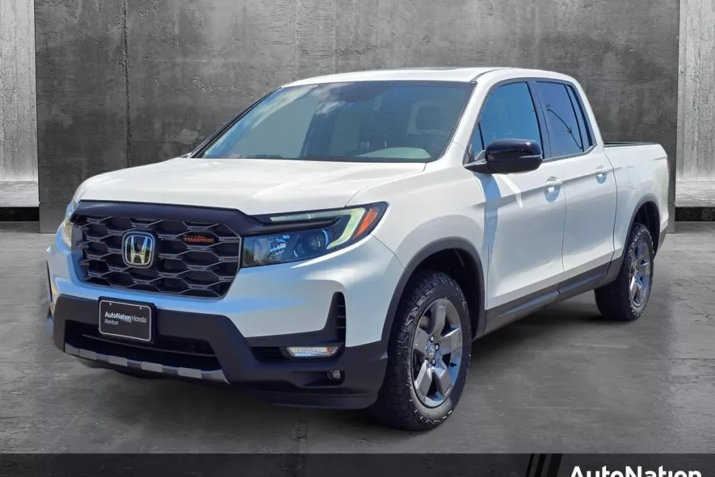 2025 Honda Ridgeline TrailSport photo 1