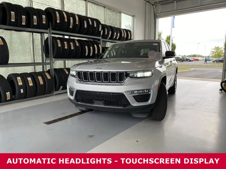 2022 Jeep Grand Cherokee Limited photo 1