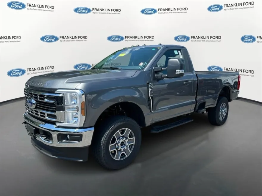 2025 Ford F-350 photo 1