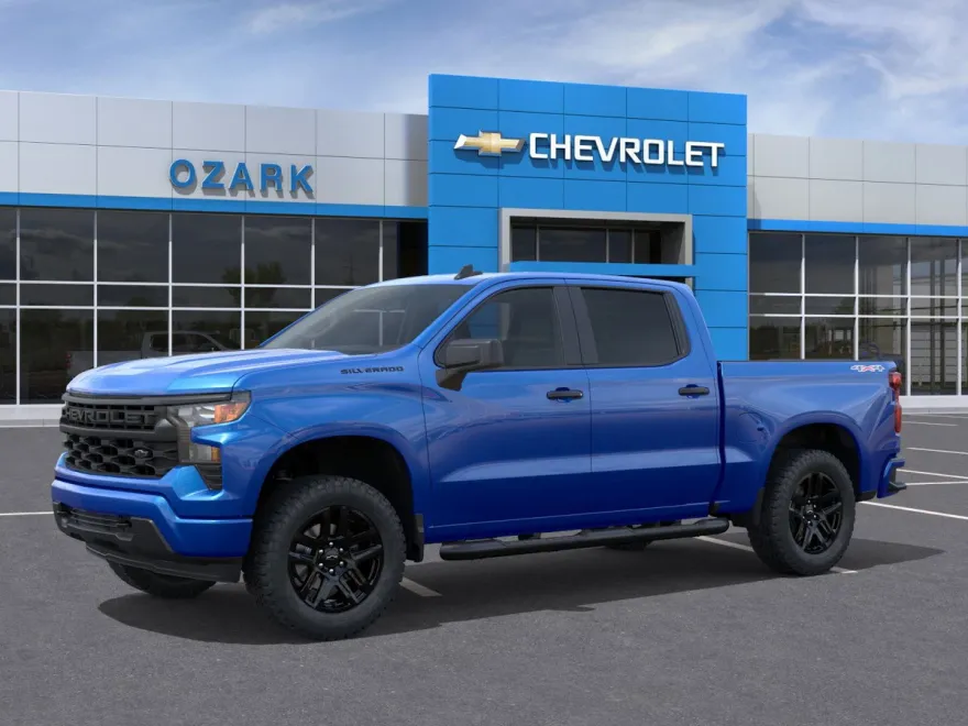 2026 Chevrolet Silverado 1500 Custom photo 1