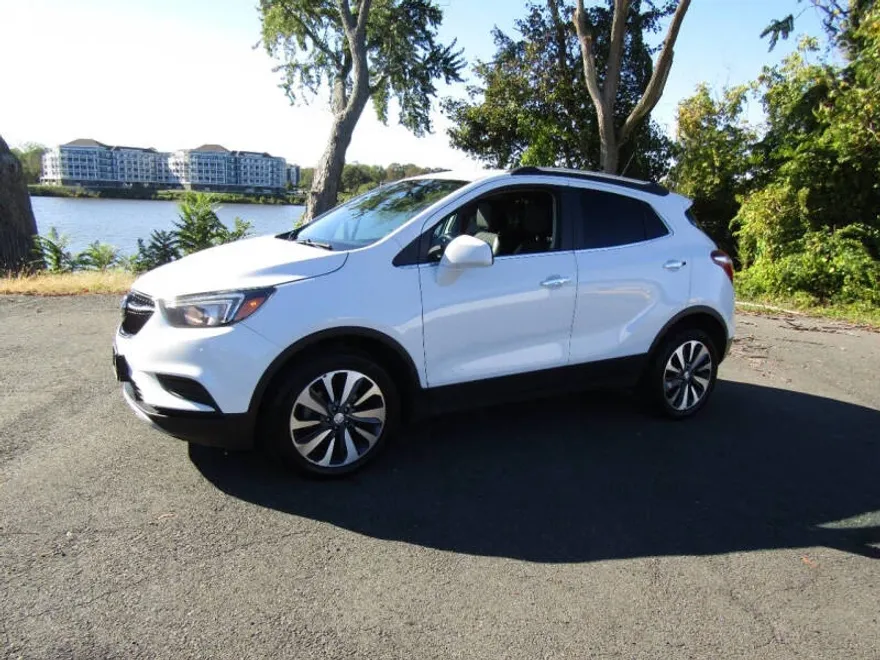 2022 Buick Encore Preferred photo 1