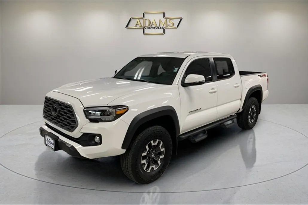 2023 Toyota Tacoma TRD V6 photo 1